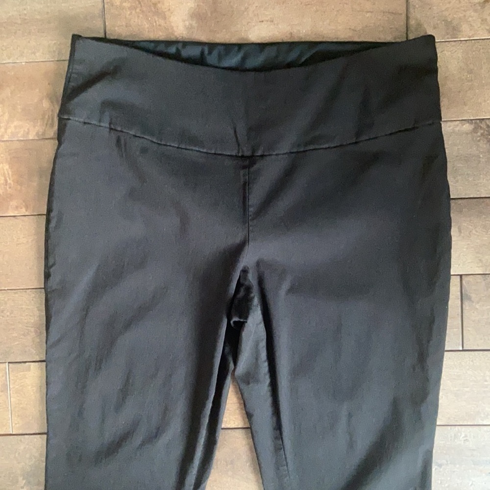 𝅺cleo I Petites Black Pant. - Picture 2 of 6